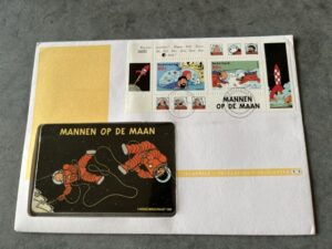 Kuifje mannen op de maan envelop met telefoonkaart